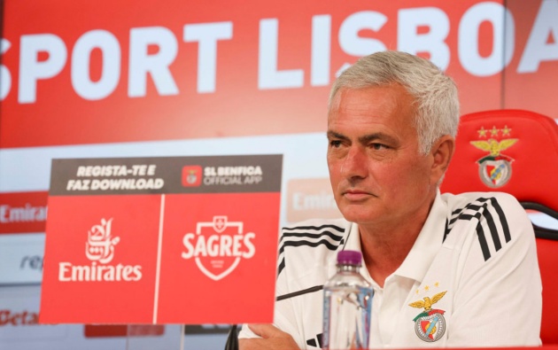 Ảnh bài viết Mourinho: "Hôm nay cúp QG quan trọng hơn Champions League"