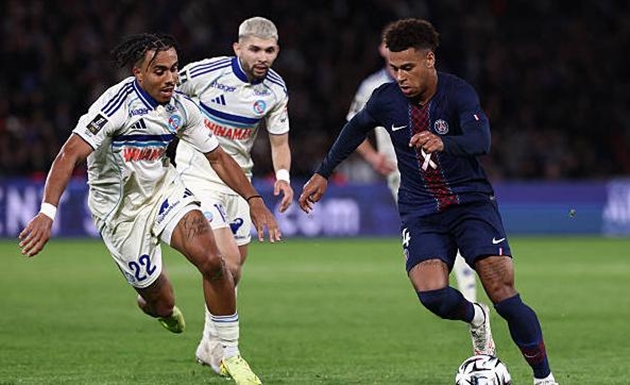 Ảnh bài viết Bị Strasbourg "níu chân", PSG nguy cơ mất ngôi đầu bảng