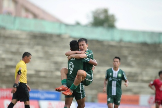 Ảnh bài viết Công Phượng vắng mặt, Minh Vương lập siêu phẩm cho Đồng Nai