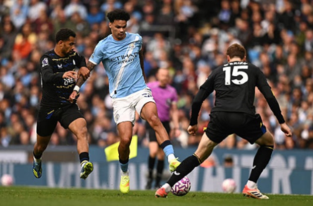 Gonzalez – 7 điểm: Điều phối bóng ổn định, giúp Man City làm chủ khu trung tuyến. Không nổi bật nhưng rất hiệu quả trong kiểm soát nhịp độ.