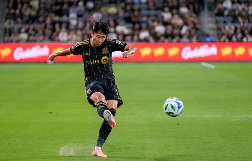 Son mở tỷ số cho LAFC.