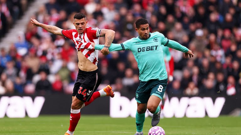 Sunderland đang bằng điểm với Chelsea.