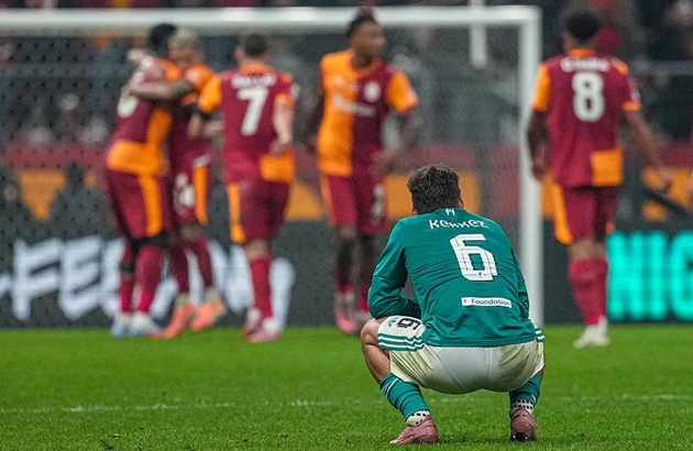 Liverpool của Arne Slot đã thua 3 trận liên tiếp trên mọi đấu trường.