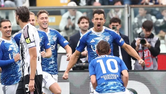 Como thắng Juventus 2-0.