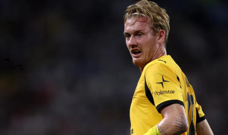 Julian Brandt vẫn là niềm hy vọng của Dortmund.
