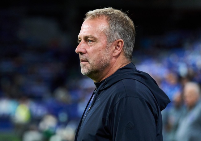 Ảnh bài viết Hansi Flick vá hàng công Barca với tam tấu Yamal - Rashford - Bardghji