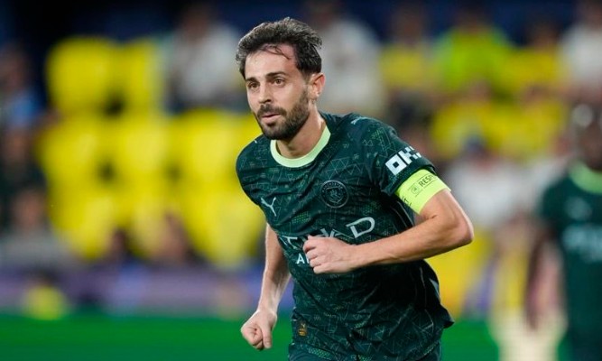 Silva ghi bàn thứ 2 cho Man City.