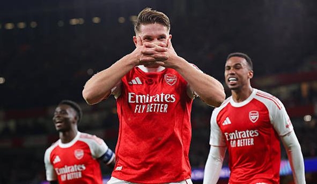 Viktor Gyokeres chấm dứt chuỗi trận tịt ngòi với cú đúp bàn thắng.