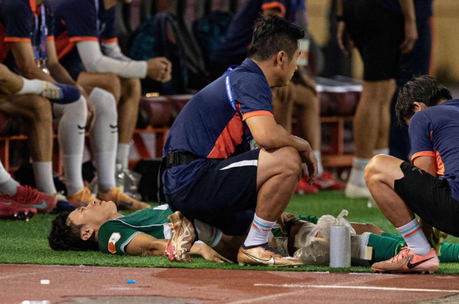 Tiến Dũng có nguy cơ nghỉ thi đấu hết mùa.