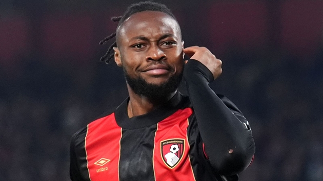 Liverpool theo đuổi Semenyo.