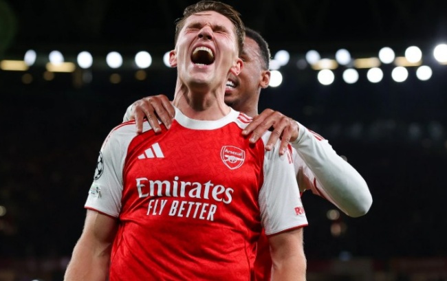 Arsenal thắng đậm Atletico Madrid.