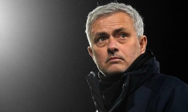 Ảnh bài viết Mourinho nói cứng sau 3 trận thua ở Champions League: "Benfica vẫn có thể đi tiếp"