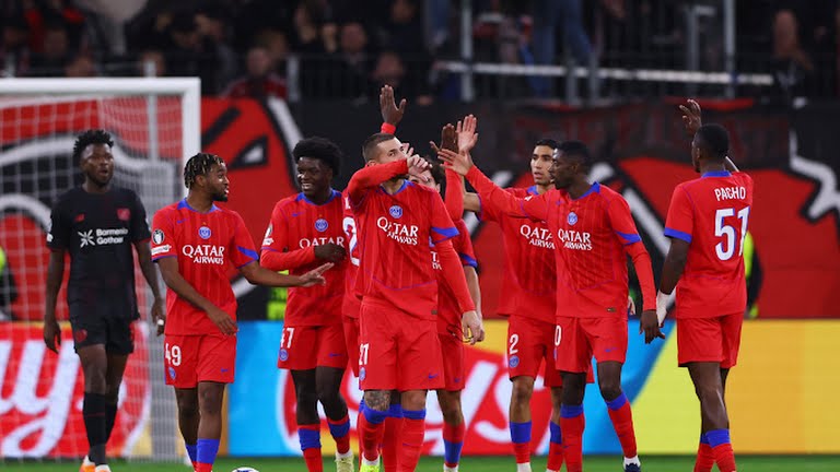 Anh chơi ấn tượng trong nửa giờ trên sân.