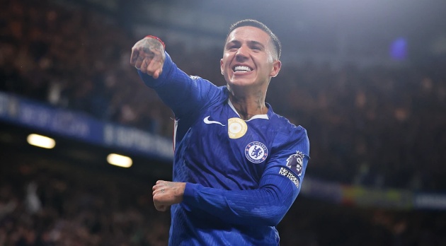 Fernandez khả năng trở lại ở trận gặp Ajax.