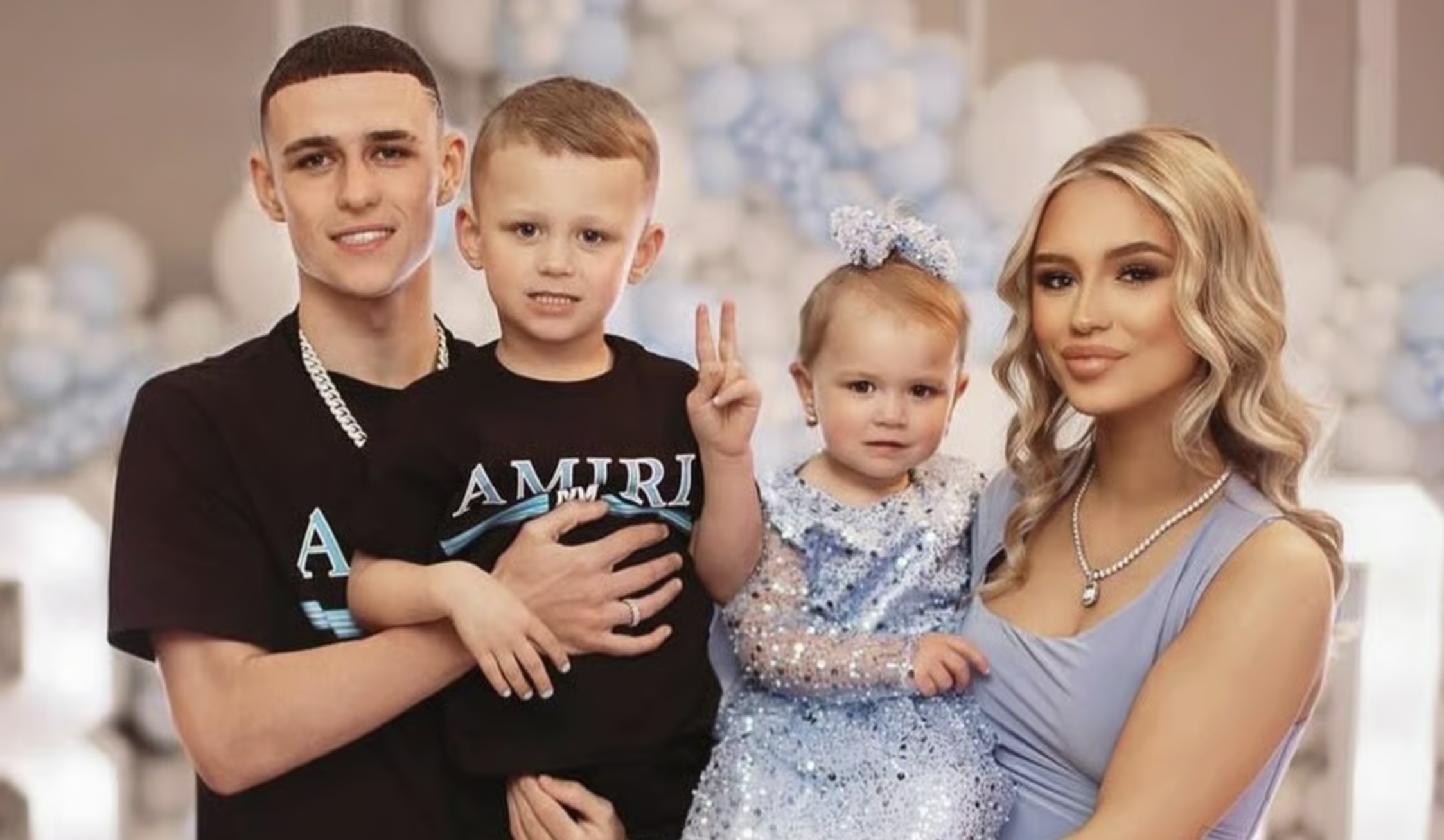 Foden từng rời trại tập trung của tuyển Anh để đón đứa con đầu lòng