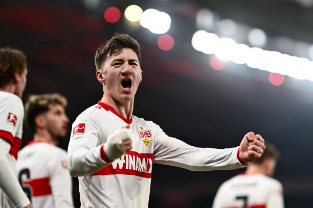 Stiller cũng là mục tiêu của Quỷ đỏ.