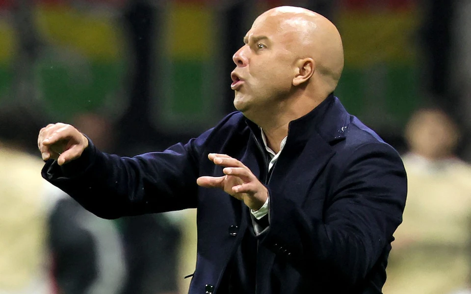 Ảnh bài viết Bài toán cho Arne Slot và tấm gương từ Rafa Benitez