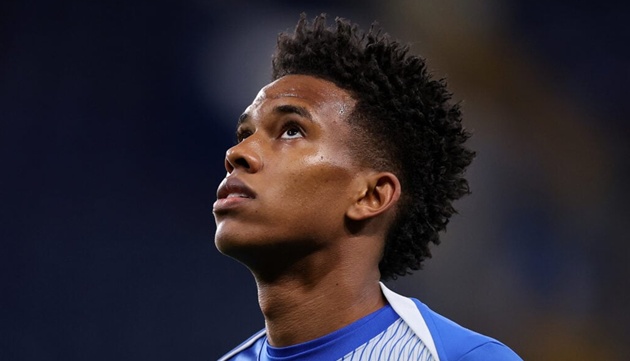 Sao trẻ Brazil ghi bàn đầu tiên ở Champions League