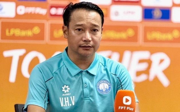 Ảnh bài viết HLV Vũ Hồng Việt xin thôi dẫn dắt CLB Nam Định