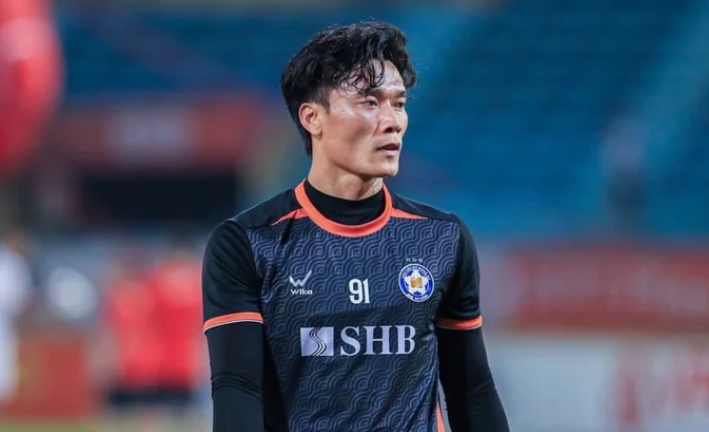 Ảnh bài viết Bùi Tiến Dũng thở phào, may mắn không phải phẫu thuật chấn thương