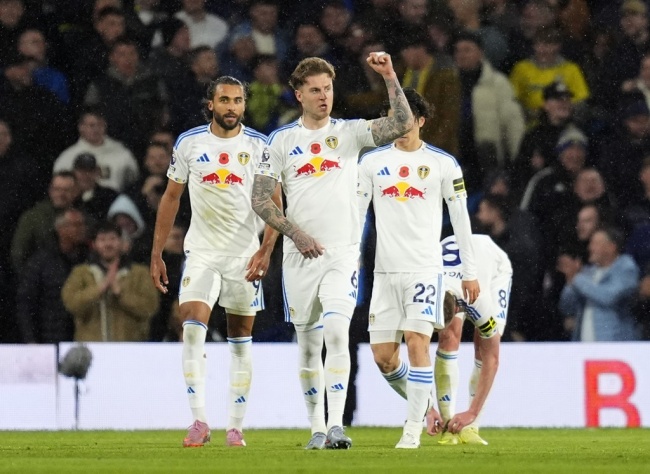 Dự đoán thành tích rút viên Leeds United vs Newcastle United - Phân tích chiến lược với dự báo chủ yếu xác nhất ải cầu quyến rũ tại giải Ngoại hạng Anh