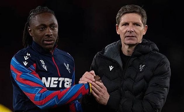 Oliver Glasner không quá nhớ Eberechi Eze.