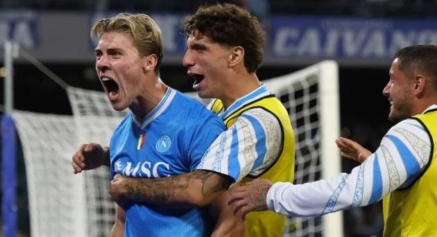 Hojlund sẽ sớm được Napoli mua đứt.