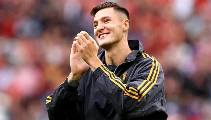 Ảnh bài viết Sesko trở lại đá chính, Amorim công bố đội hình MU gặp Brighton