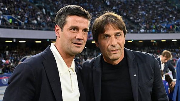 Antonio Conte đã đánh bại Cristian Chivu trong cuộc đối đầu tay đôi.