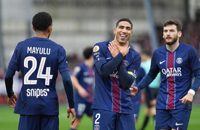 Hakimi đền đáp niềm tin từ Enrique.