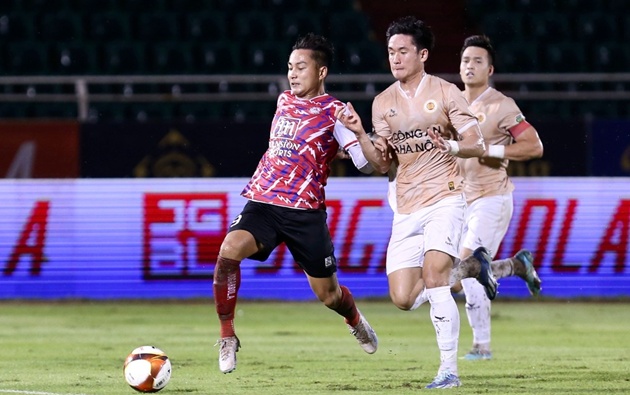 Ảnh bài viết Soi trận CAHN vs CA TPHCM: Bám đuổi ngôi đầu