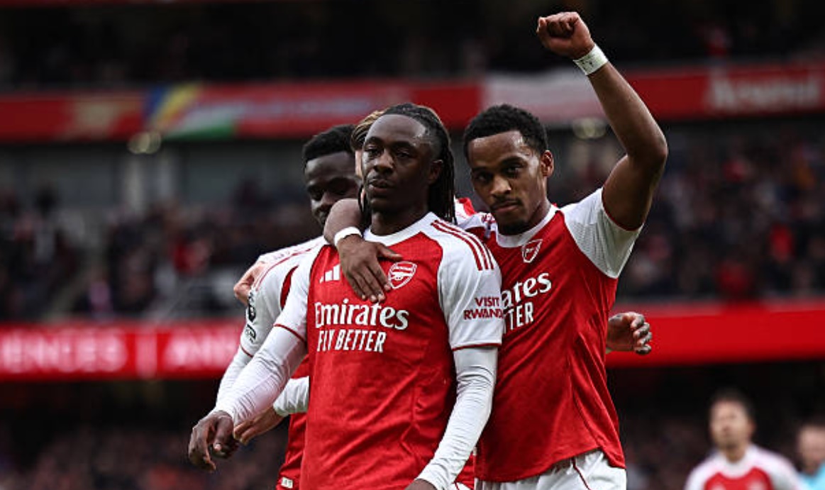 Eze ghi bàn vào lưới đội bóng cũ.