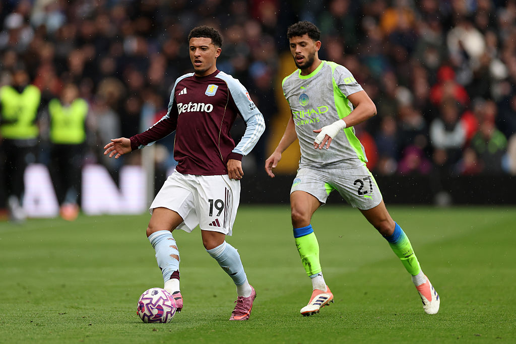 Ảnh bài viết Sancho trải qua buổi tối khó khăn trong chiến thắng của Aston Villa