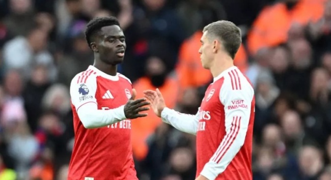 Ảnh bài viết Arteta lý giải việc rút Bukayo Saka ra sân