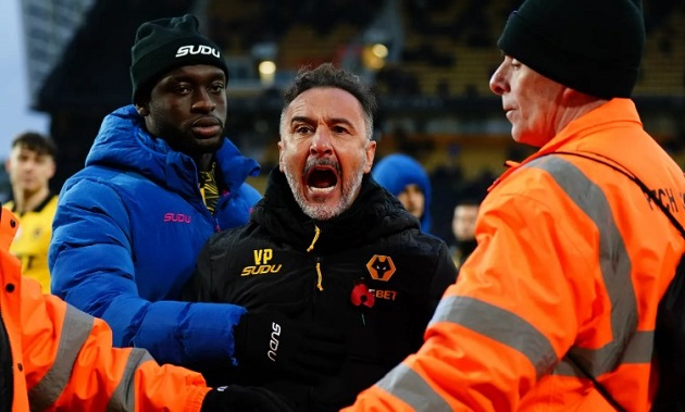 Ảnh bài viết Pereira mất kiểm soát trước CĐV, Wolves vẫn chưa biết thắng