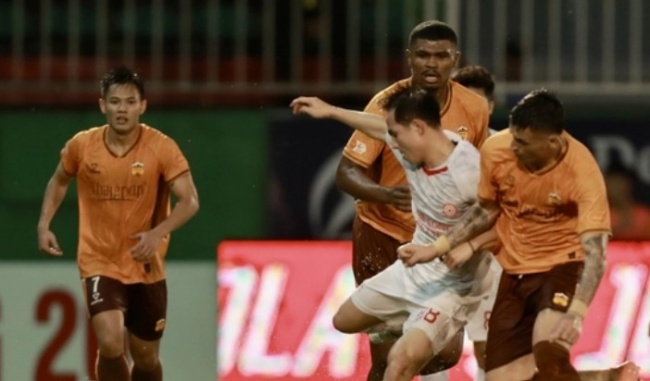 Ảnh bài viết Nhận quá 5 thẻ vàng, HAGL đối mặt án phạt từ VFF