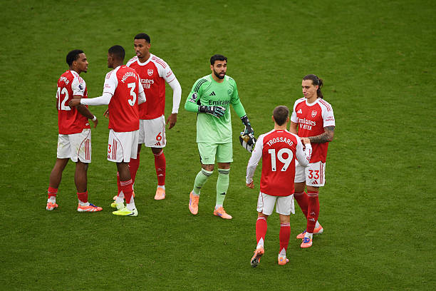 Ảnh bài viết Arsenal dẫn đầu Ngoại hạng Anh: Bản lĩnh từ bóng chết và phòng ngự