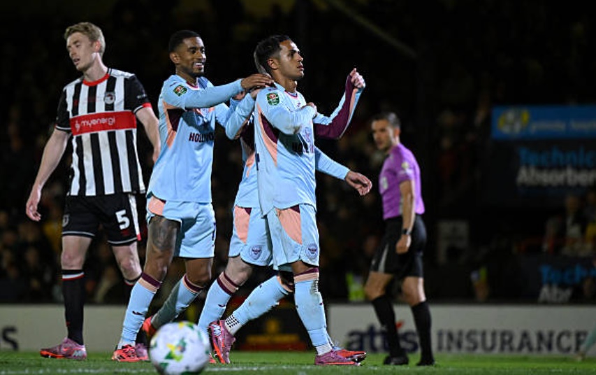 Ảnh bài viết Fabio Carvalho tỏa sáng, Brentford hủy diệt đối thủ ở EFL Cup