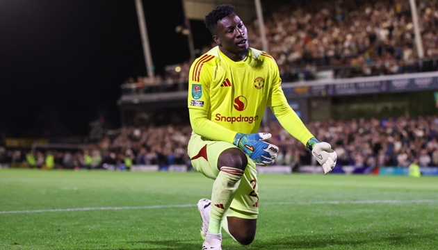 Ảnh bài viết Andre Onana ngầm đổ lỗi cho đồng đội Man Utd vì sa sút