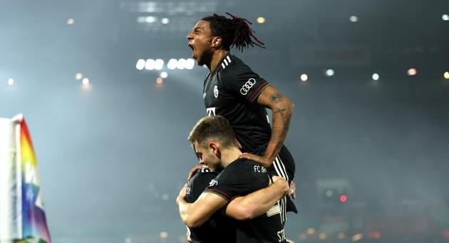 Bayern tiếp tục phong độ đỉnh cao.