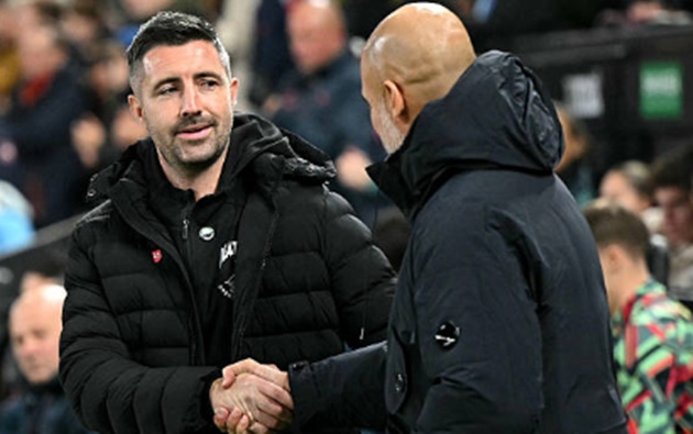 Pep Guardiola hài lòng trước cách Man City phản ứng sau bàn thua