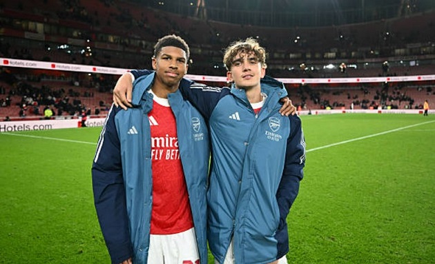 Các tài năng học viện của Arsenal liên tục được trao cơ hội.