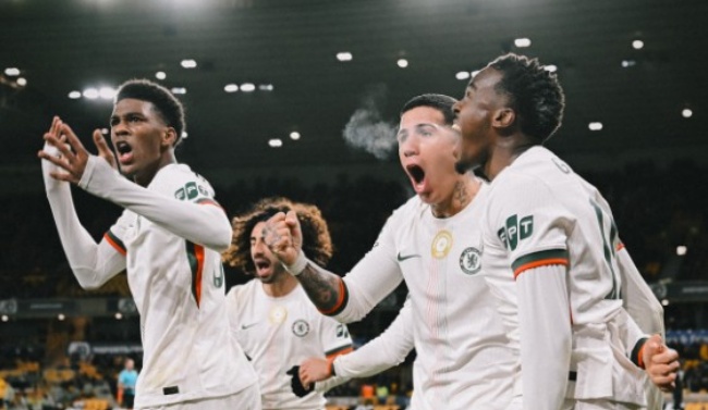 Chelsea sẽ có màn đọ sức nảy lửa với Tottenham.