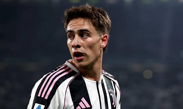 Chelsea nắm lợi thế trong thương vụ Kenan Yildiz.