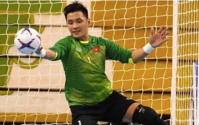 Thủ môn Hồ Văn Ý lỡ hẹn với SEA Games.
