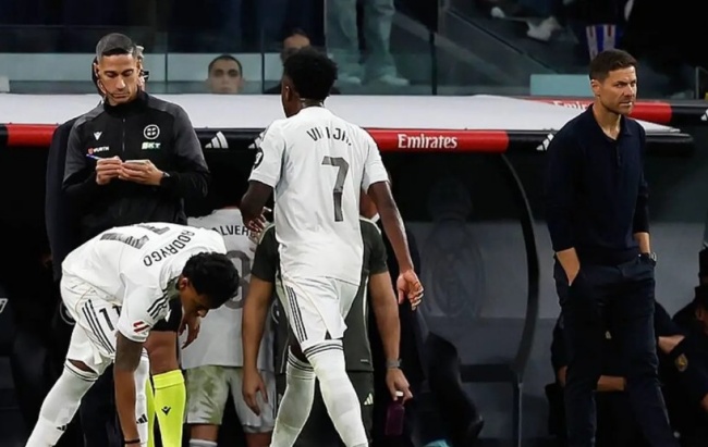 Ảnh bài viết Rivaldo: "Vinicius là một trong những ngôi sao xuất sắc nhất thế giới"