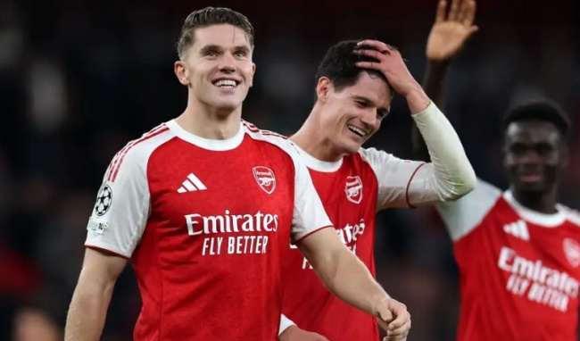 Ảnh bài viết Ngoại hạng Anh: Liverpool và Chelsea chao đảo; Thời cơ mở ra cho Arsenal