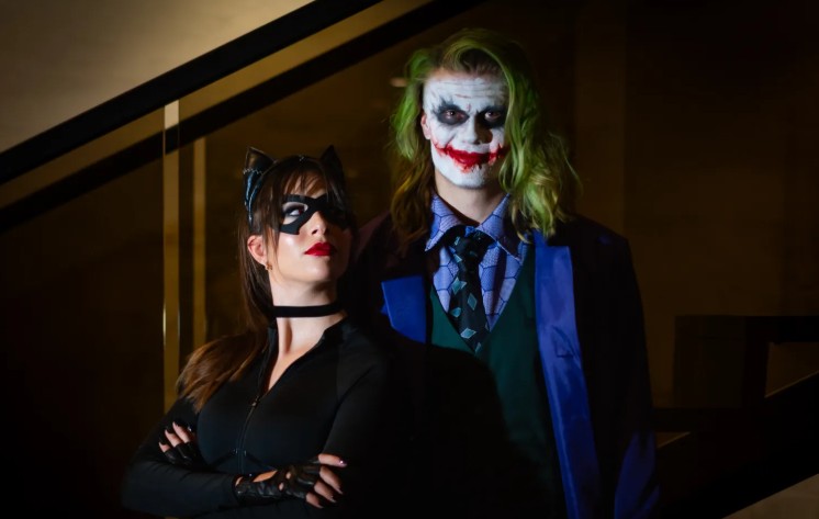 Erling Haaland và bạn gái hóa trang nhân dịp Halloween.