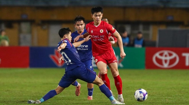 Công an Hà Nội đánh bại PVF-CAND với tỷ số 2-0.