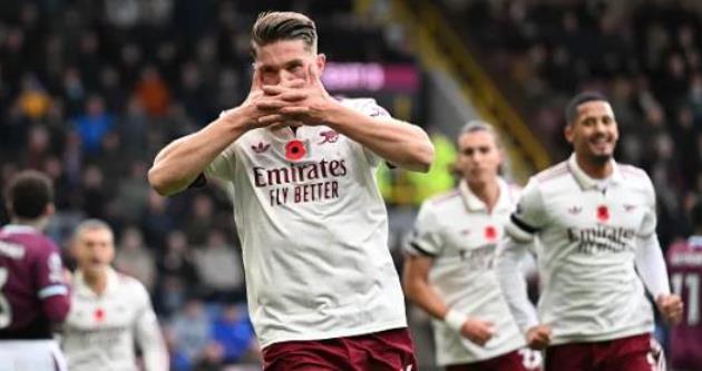 Ảnh bài viết Paul Merson: “Arsenal trông như không thể bị đánh bại”